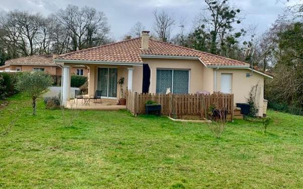 Maison à vendre    4 pièces •  Poyanne