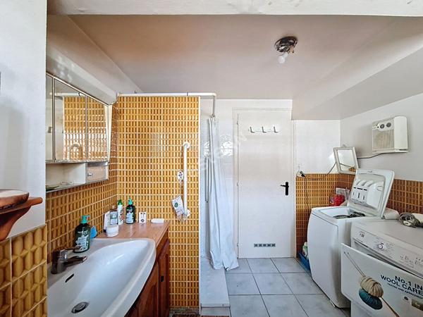 Maison spacieuse à vendre à Buxerolles - 5 chambres dans un secteur calme