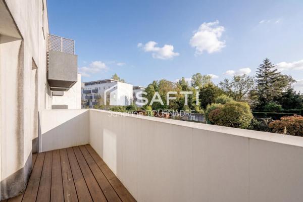 MERIGNAC- Limite BORDEAUX : Appt comme une maison - 3 ch, jardin