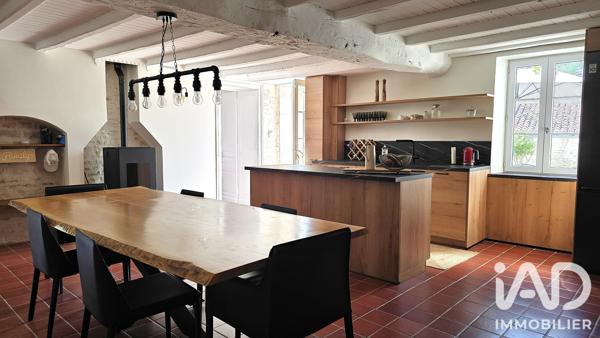 Maison à vendre 8 pièces 300 m² Courbillac