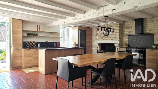 Maison à vendre 8 pièces 300 m² Courbillac
