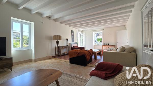 Maison à vendre 8 pièces 300 m² Courbillac