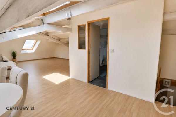 Appartement à vendre  5 pièces - 137 m 2   CARPENTRAS  - 84