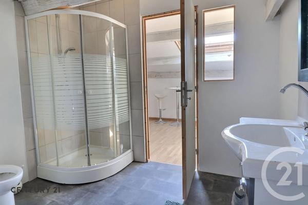 Appartement à vendre  5 pièces - 137 m 2   CARPENTRAS  - 84