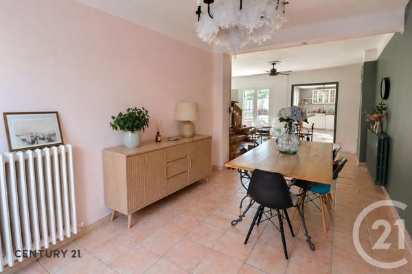 Appartement à vendre  5 pièces - 137 m 2   CARPENTRAS  - 84