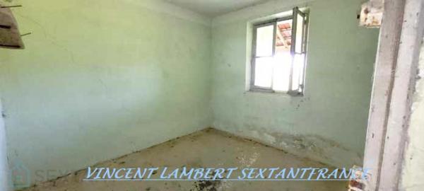 Ensemble immobilier de 3 maisons en pierre à réhabiliter