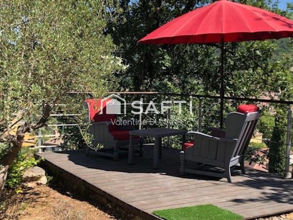 ? Charmante maison familiale avec piscine et vue imprenable à Collobrières ?