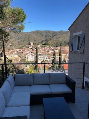? Charmante maison familiale avec piscine et vue imprenable à Collobrières ?