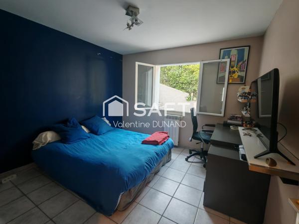 ? Charmante maison familiale avec piscine et vue imprenable à Collobrières ?