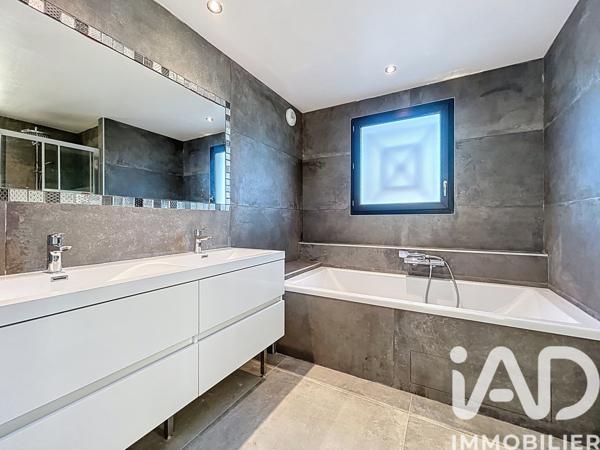 Maison à vendre 5 pièces 147 m² Sérignan