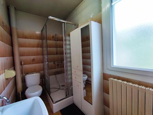 Maison mitoyenne T5 sur terrain de 3,5 ares