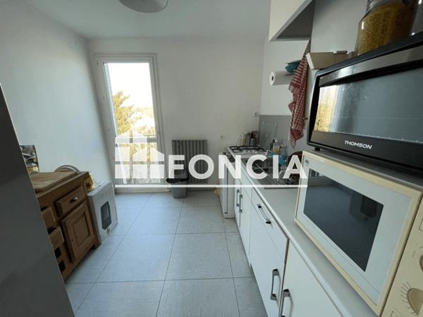 Location Appartement 3 pièces 72.08 m² - 372 BOULEVARD DES BRESSONS Salon De Provence 13300