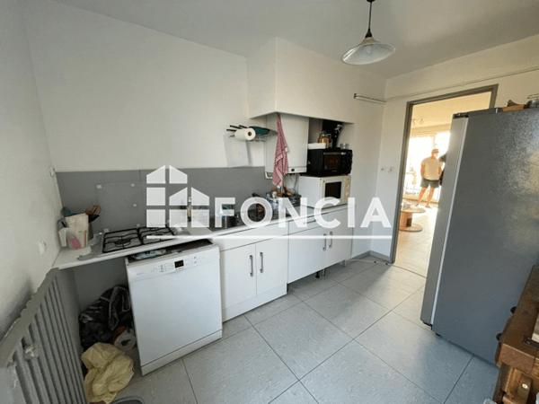 Location Appartement 3 pièces 72.08 m² - 372 BOULEVARD DES BRESSONS Salon De Provence 13300