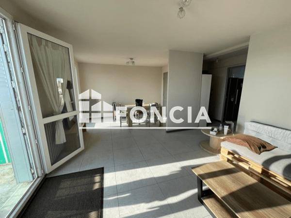 Location Appartement 3 pièces 72.08 m² - 372 BOULEVARD DES BRESSONS Salon De Provence 13300