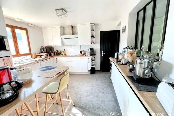 Maison familiale de 9 pièces dans un village calme à 5 km de VERNON