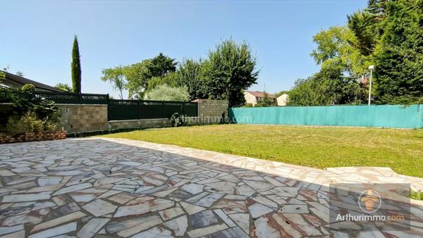 Vente                                                      Maison
                        
                     6 pièces                      123 m2                     à Bondoufle