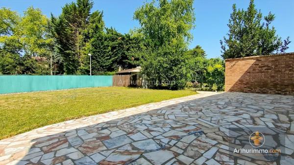 Vente                                                      Maison
                        
                     6 pièces                      123 m2                     à Bondoufle