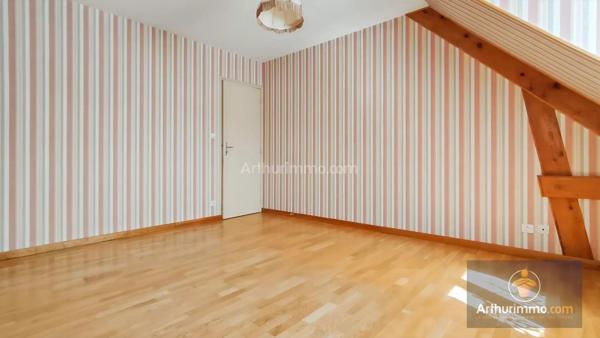 Vente                                                      Maison
                        
                     6 pièces                      123 m2                     à Bondoufle
