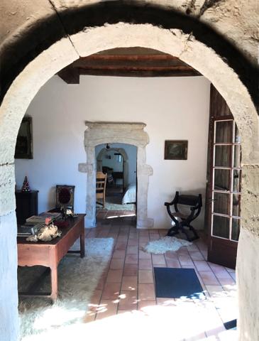 PROPRIETE DU 16e SIECLE, SUR 3 HECTARES, GRANGES, IDEAL CHEVAUX