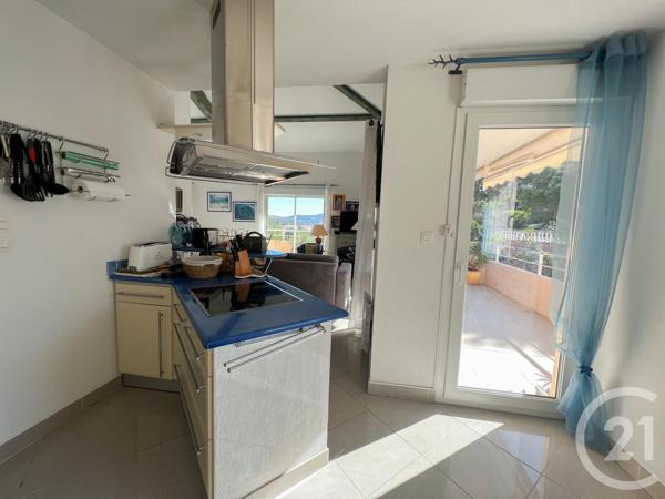 appartement à vendre  4 pièces - 89 m2 CAVALAIRE SUR MER - 83