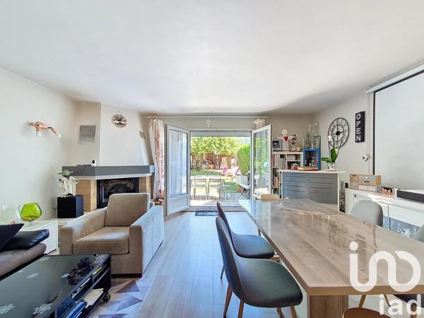 Maison à vendre 4 pièces 91 m² Villiers-le-Bâcle