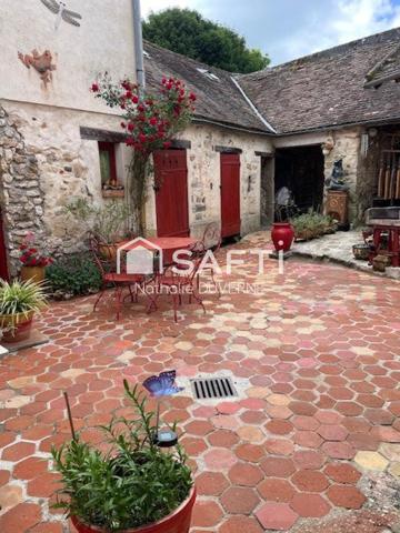 Maison atypique 118 m2 - 3 chambres - patio 46 m2 - RER C - écoles - Commerces - idéal Airbnb