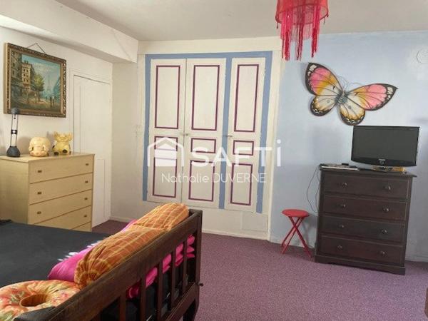 Maison atypique 118 m2 - 3 chambres - patio 46 m2 - RER C - écoles - Commerces - idéal Airbnb