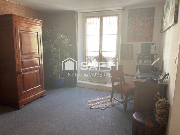 Maison atypique 118 m2 - 3 chambres - patio 46 m2 - RER C - écoles - Commerces - idéal Airbnb