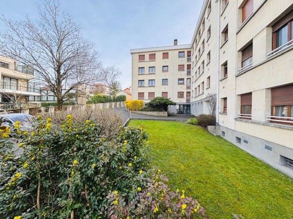 A VENDRE - Appartement 3 pièces avec balcon / Fontaine Michalon