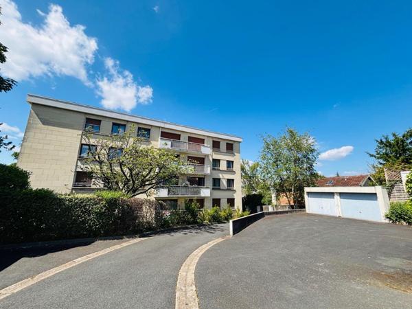 A VENDRE - Appartement 3 pièces avec balcon / Fontaine Michalon