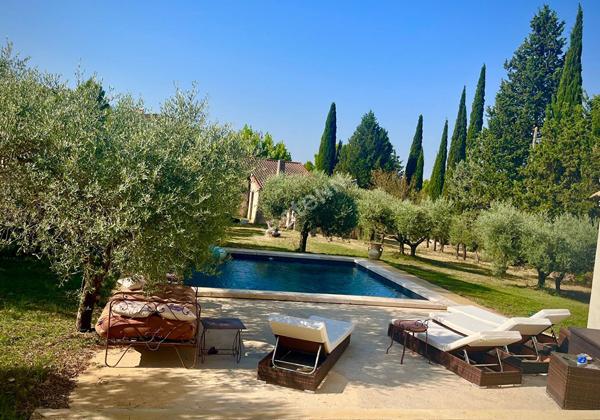Magnifique maison au calme absolu avec des prestations haut de gamme.