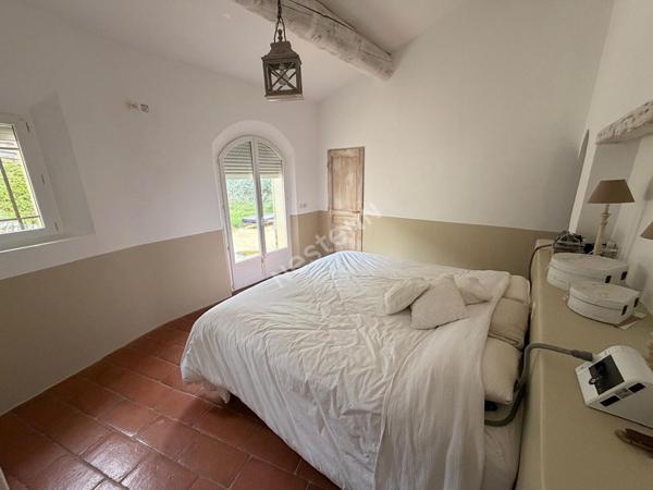 Magnifique maison au calme absolu avec des prestations haut de gamme.