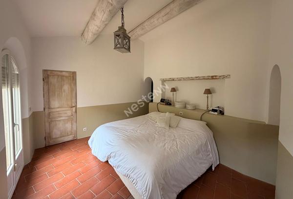 Magnifique maison au calme absolu avec des prestations haut de gamme.