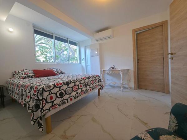 Maison Sanary Sur Mer 7 pièce(s) 119 m2
