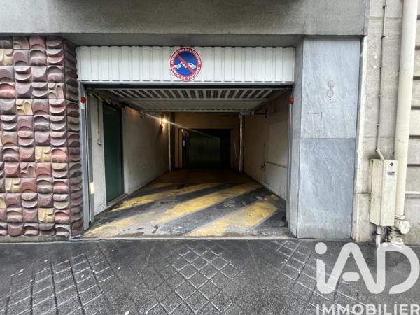 Parking à vendre 12 m² Paris 14