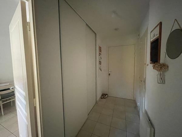 À vendre : Appartement 2 pièces à Séné - Très bon état