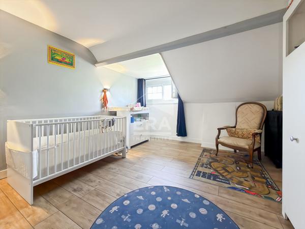MAISON 8 PIÈCES 190 M², CHARME DE L'ANCIEN AVEC PISCINE