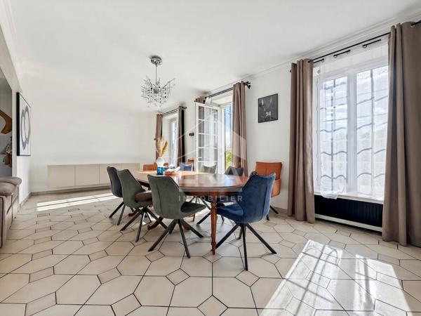 MAISON 8 PIÈCES 190 M², CHARME DE L'ANCIEN AVEC PISCINE