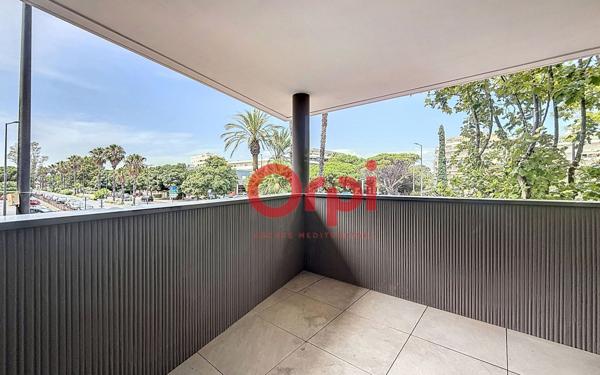 Appartement à louer    3 pièces • 67,87 m2 Fréjus