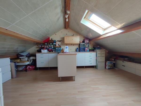 maison familiale rénovée, proche écoles et commerces