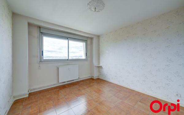 Appartement à vendre    4 pièces • 84,58 m2 Vénissieux