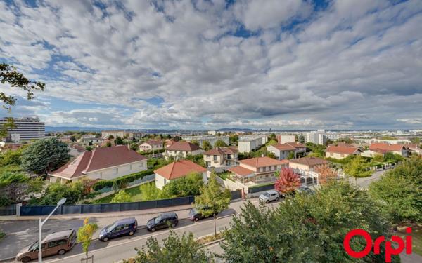 Appartement à vendre    4 pièces • 84,58 m2 Vénissieux
