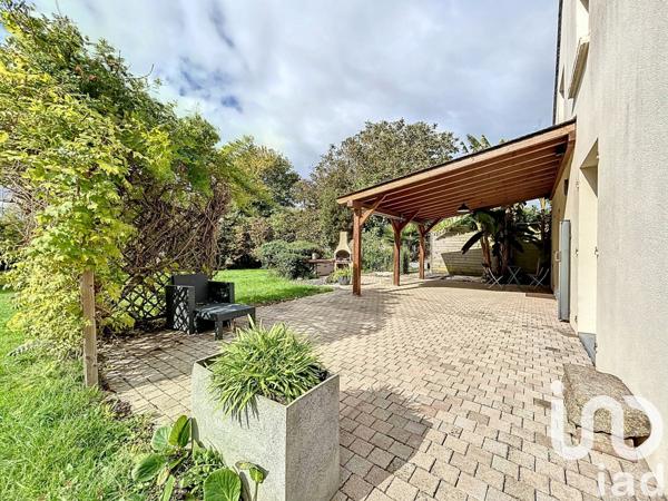 Maison traditionnelle 7 pièces de 165 m² à Betton (35830)