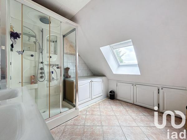 Maison traditionnelle 7 pièces de 165 m² à Betton (35830)