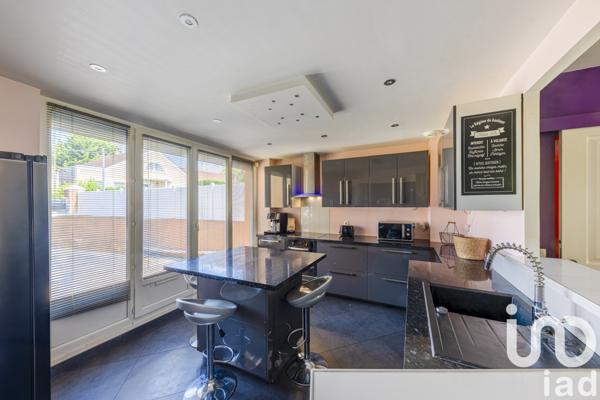 Maison à vendre 8 pièces 146 m² Taverny