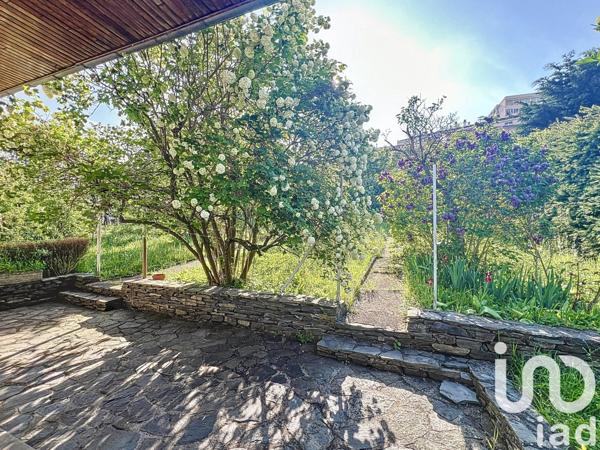 Pavillon 4 pièces de 80 m² à Le Puy-en-Velay (43000)