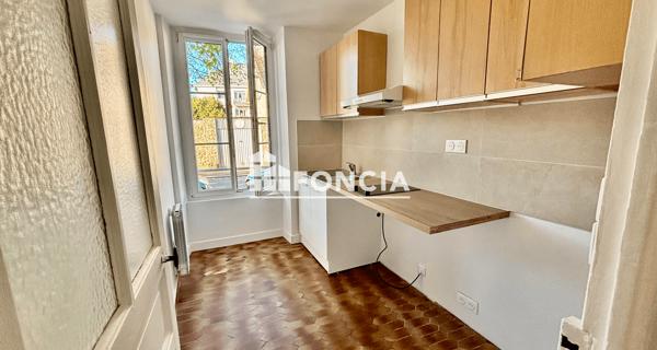 Location Appartement 2 pièces 36.97 m² - Saint-cyr-l'école 78210