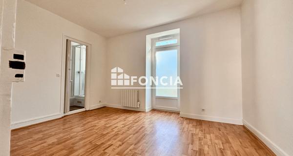 Location Appartement 2 pièces 36.97 m² - Saint-cyr-l'école 78210