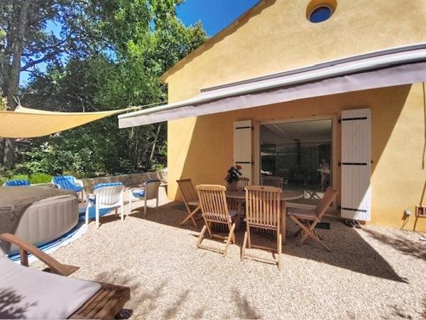 villa traditionnelle sur les haut de Montauroux