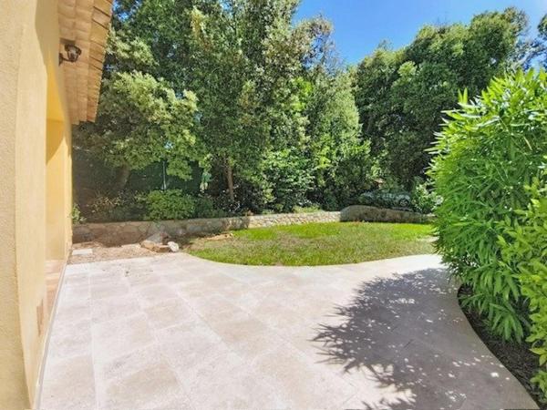 villa traditionnelle sur les haut de Montauroux